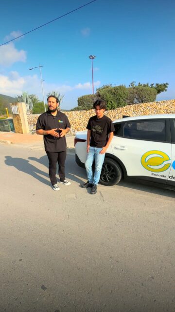 Tú, al igual que Jaime, también puedes aprender a manejar y ganar seguridad al volante. 🚗En Easy Escuela de Manejo te enseñamos con clases prácticas, acompañamiento y la confianza que necesitas para sentirte seguro en el camino.📲 Agenda hoy mismo tu primera clase: 818 165 7557¡Tu seguridad al volante comienza con el primer paso!