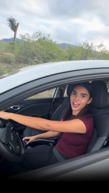 😂🚗 ¿Aprender a manejar por tu cuenta? ¡Mejor no te arriesgues! 😅Entre los nervios, los errores y los consejos de todo el mundo… ¡mejor aprende con quienes sí saben! 👀En Easy Escuela de Manejo te enseñamos paso a paso para que ganes confianza y seguridad al volante. 🙌
📲 Agenda tu primer clase al 818 656 7557
#EasyEscuelaDeManejo #AprendeAManejar #ManejaConEasy #SeguridadAlVolante